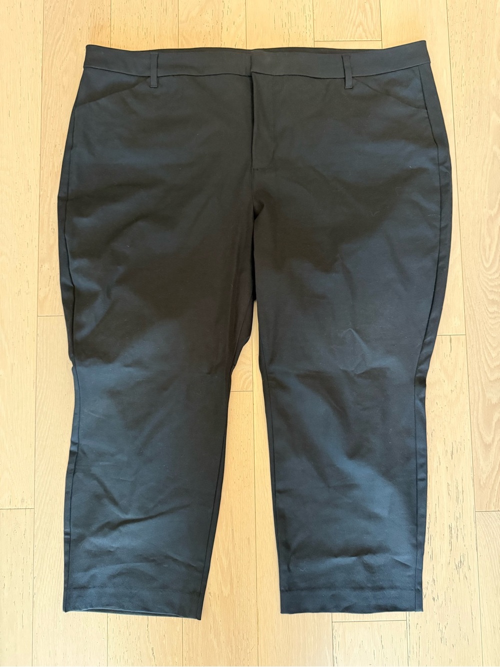 Old Navy Women's Black Ankle Crop Pants